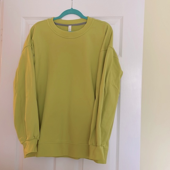 Lululemon sweatshirt, worn once!  Like brand new. Colour is lime green. - Picture 1 of 2